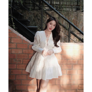 𝘽𝙊𝙉 𝘿𝙍𝙀𝙎𝙎 - Đầm Buộc Dây Tay Dài