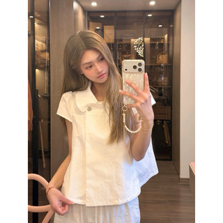 𝙉𝘼𝙇𝘼 𝙏𝙊𝙋 - Áo Linen Cổ Sen Gài Cúc