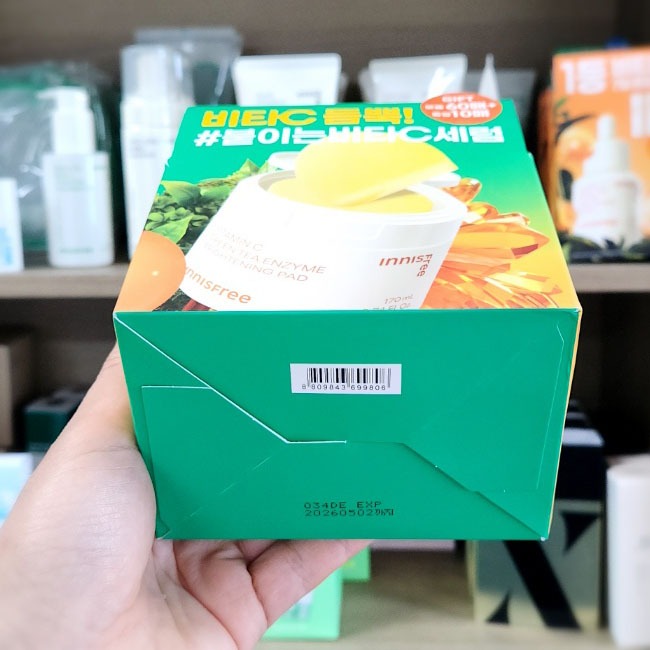 OLIVE YOUNG EDITION [60 PAD + 10 PAD] Vitamin C Green Tea Enzyme Brightening Pad (Chăm sóc da Hàn Quốc, Làm đẹp Hàn Quốc, K-Beauty)
