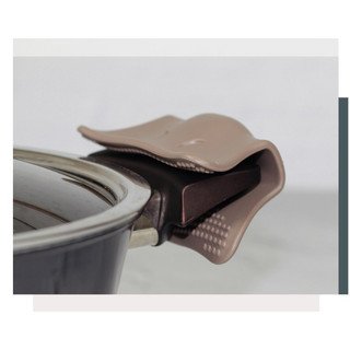 [Bàn của mẹ] Giá đỡ nồi silicon cao cấp (Bộ 2P) / Tay cầm chống bỏng / Chịu nhiệt / Không chứa BPA & An toàn / 100% Sản xuất tại Hàn Quốc