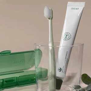 Bộ du lịch kem đánh răng và bàn chải đánh răng thuần chay cao cấp TITAD
