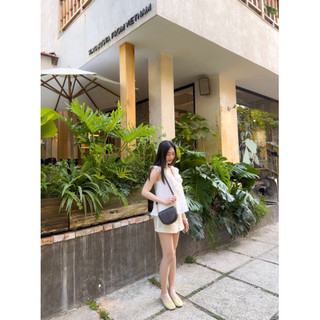 𝙇𝙄𝙉𝘼 𝙏𝙊𝙋 - Áo Linen Cổ V Phối Bèo
