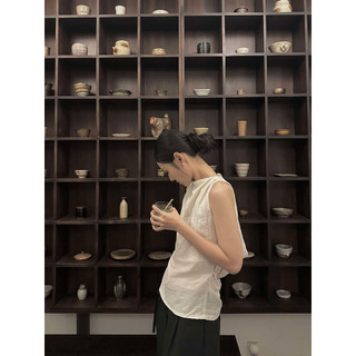 𝙎𝙊𝙁𝙄𝘼 𝙏𝙊𝙋 - Áo Linen Lưng Đỗ