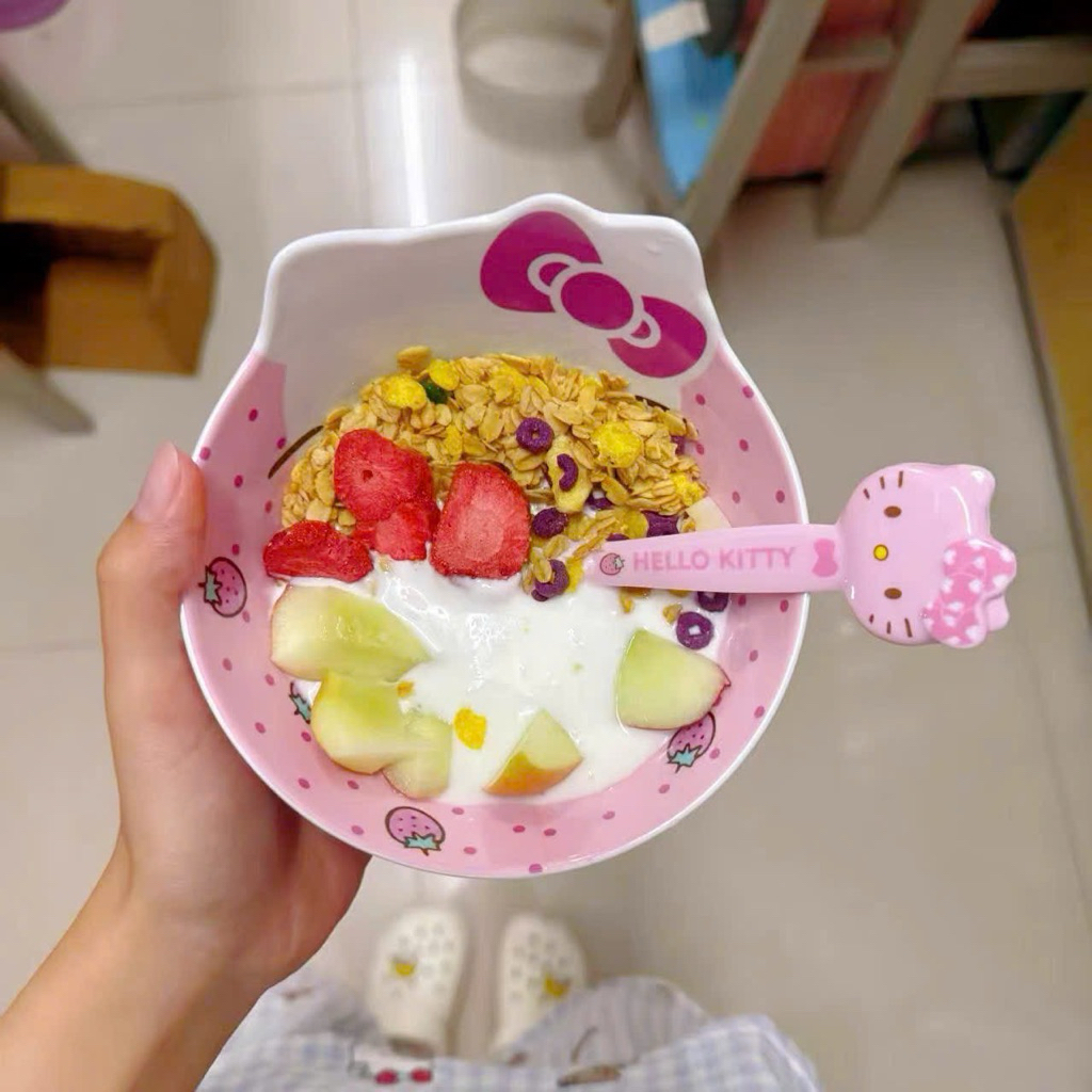 bát hello kitty kèm thìa dĩa – bộ bát ăn siêu dễ thương cho bé và tín đồ kitty