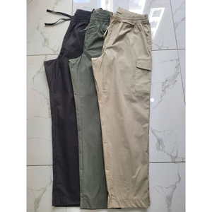 Quần túi hộp, vải kaki co giãn nhẹ, lưng thun, dây rút