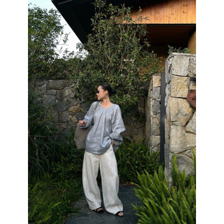 𝘿𝘼𝙉𝙔 𝙏𝙊𝙋 - Áo Linen Tơ Mềm Khoét Lưng