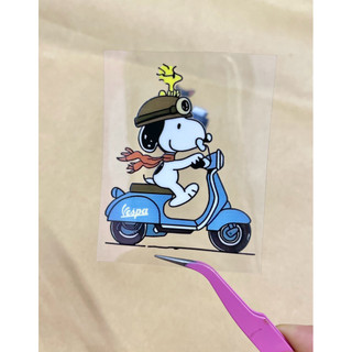 Tem Decal UV DTF Sticker Snoopy lái Vespa dễ thương Dán Xe Ô tô, Dán Xe Máy | Dán xe điện | Dán Vali | Dán Laptop