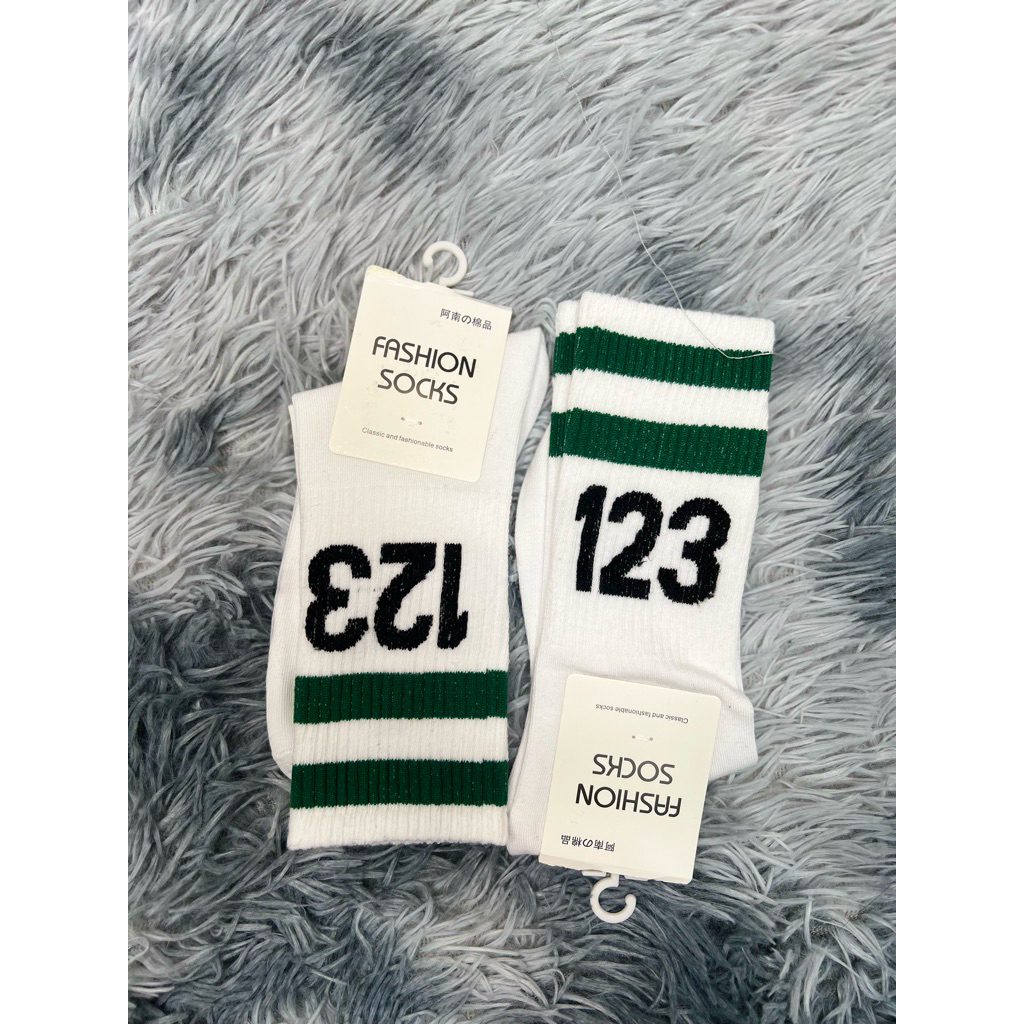 tất chân 123 làm từ chất liệu vải cotton mềm mịn không gây kích ứng da