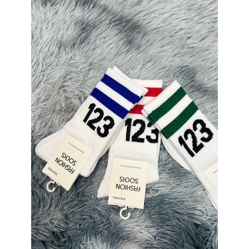 tất chân 123 làm từ chất liệu vải cotton mềm mịn không gây kích ứng da