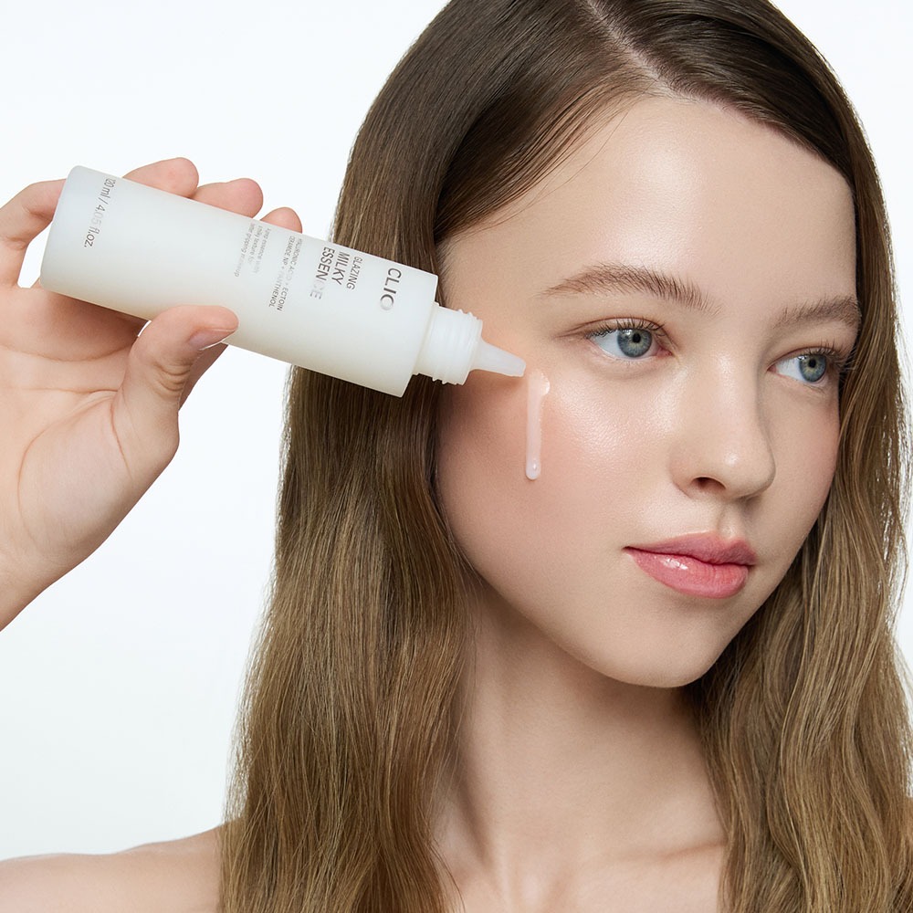 [CLIO - MỚI] Glazing Milky Essence - 120ml ㅣ Giữ nền lâu trôi, bóng khỏe và không bị mốc nền