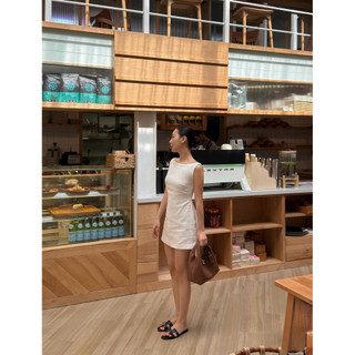 𝘿𝙊𝙃𝘼𝙉 𝘿𝙍𝙀𝙎𝙎 - Đầm Linen Cổ Thuyền Hở Lưng ( TẶNG BẢO HỘ )
