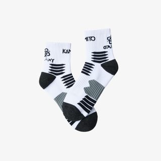 Tất thể thao nam Kamito Galaxy V3, chất liệu cotton, họa tiết sọc đen Sport