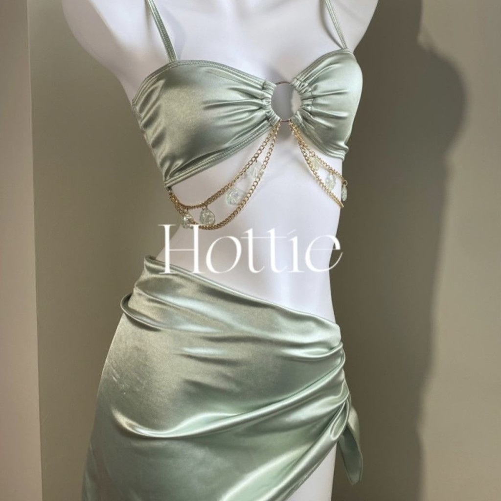 Nhỏ Tươi Xanh Cô Gái Chia Đồ Bơi Bên Bờ Biển Mùa Xuân Nóng Kỳ Nghỉ Bikini Ba Mảnh Váy Phong Cách Che Thịt Ôm Hơn Nhìn