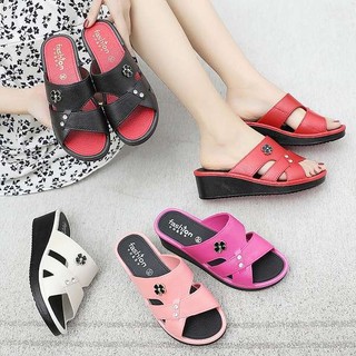 Dép Sandal Đế Dày Chống Trượt Thời Trang Mùa Hè Cho Nữ Trung Niên