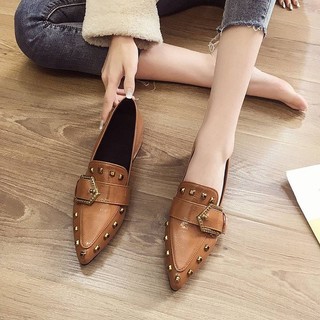 Giày Búp Bê Mũi Nhọn Đế Dày Một Hàng Nút Thời Trang Mùa Xuân 2021