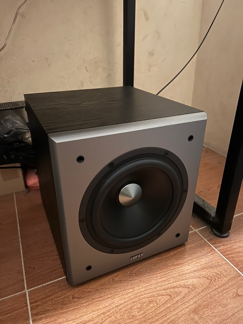 Loa sub EDIFIER kết nối RCA