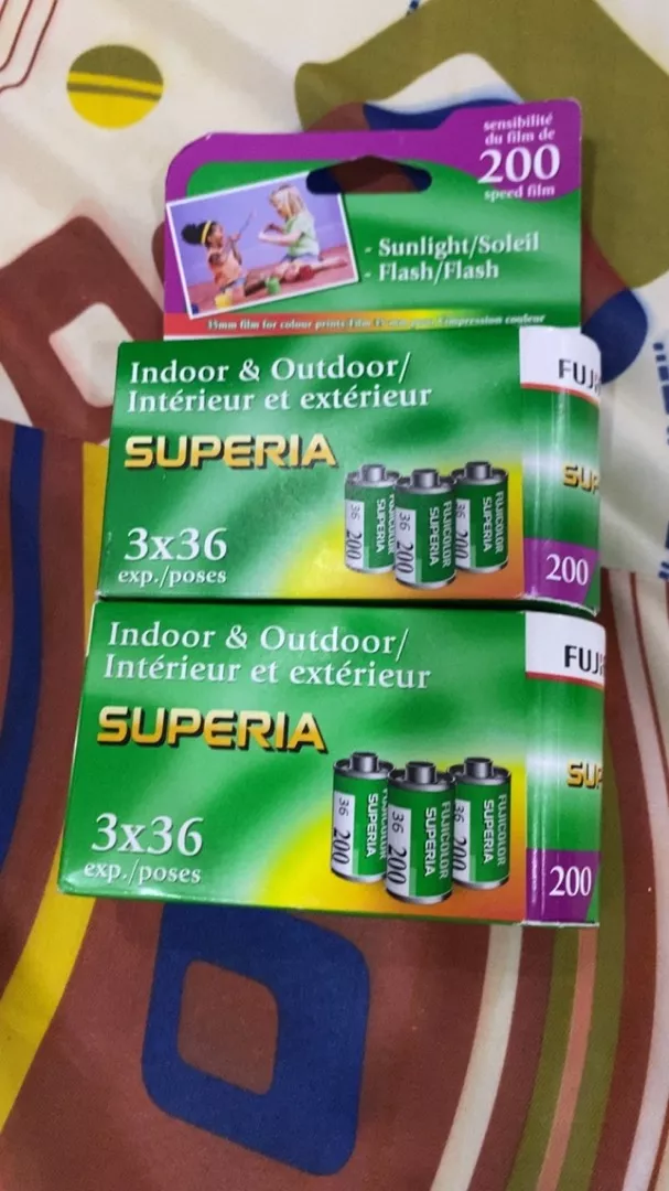 Film Lucky 200 hộp giấy 1 cuộn