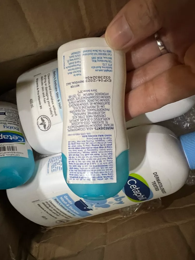 Sữa tắm gội dịu lành Cetaphil Baby cho da nhạy cảm của bé