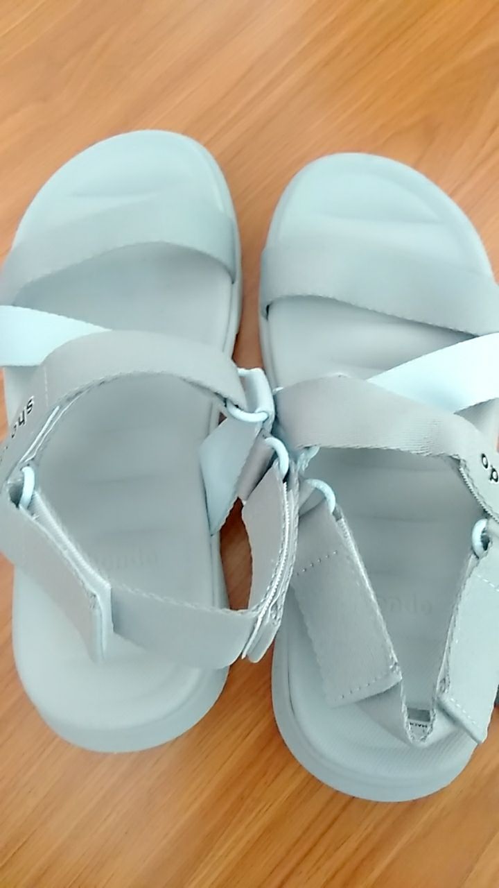Phối màu đế xám quai xanh da trời
