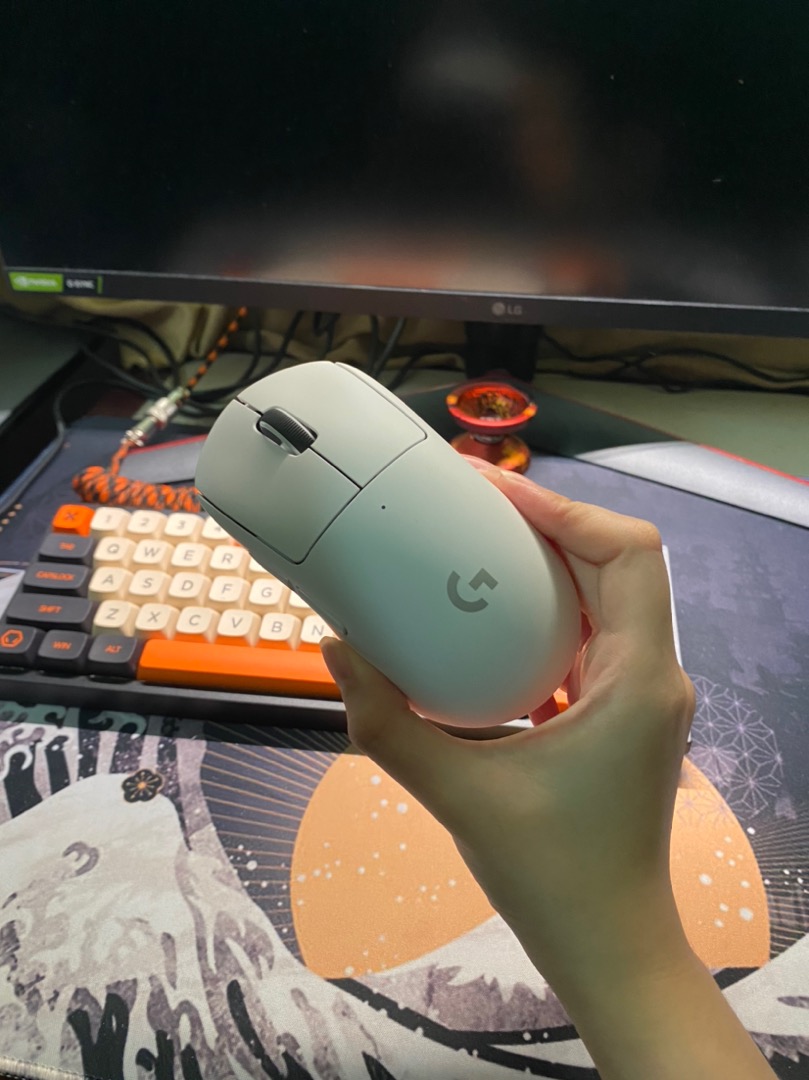 Thiết kế chuột Logitech G Pro X Superlight