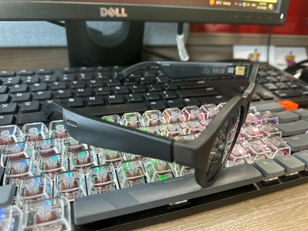 Bose Frames Rondo điều khiển nghe nhạc