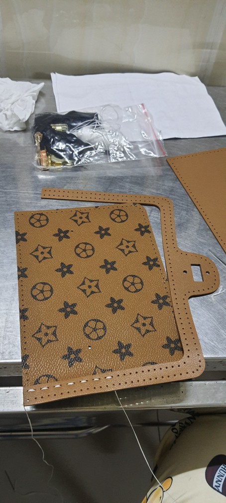 DIY How to Repurpose Louis Vuitton Monogram Wallet into Crossbody Bag  @luxeforless #diy 