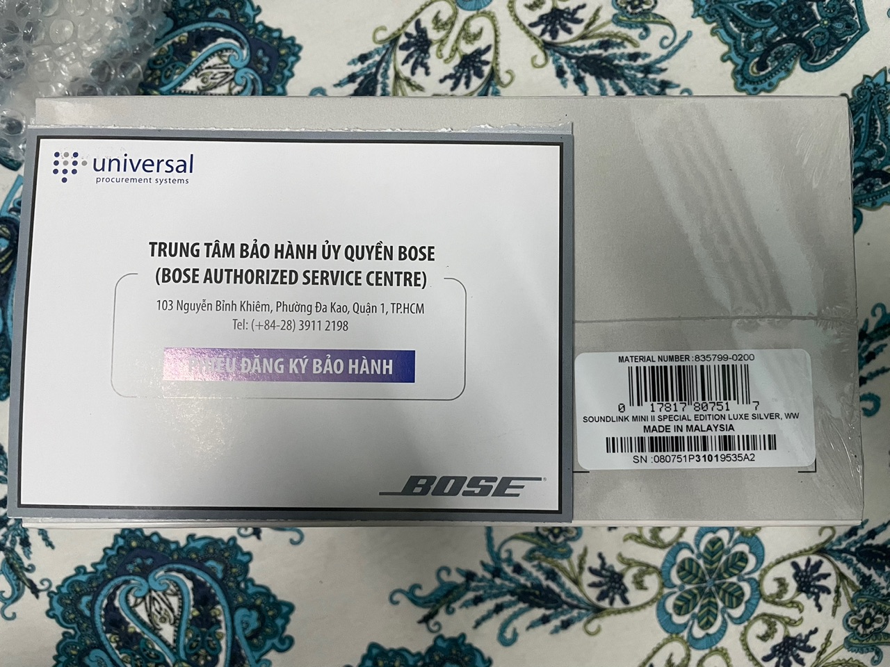 Các nút điều khiển trên loa Bose