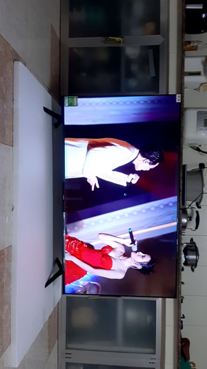 Thiết kế viền mỏng của TV Coocaa