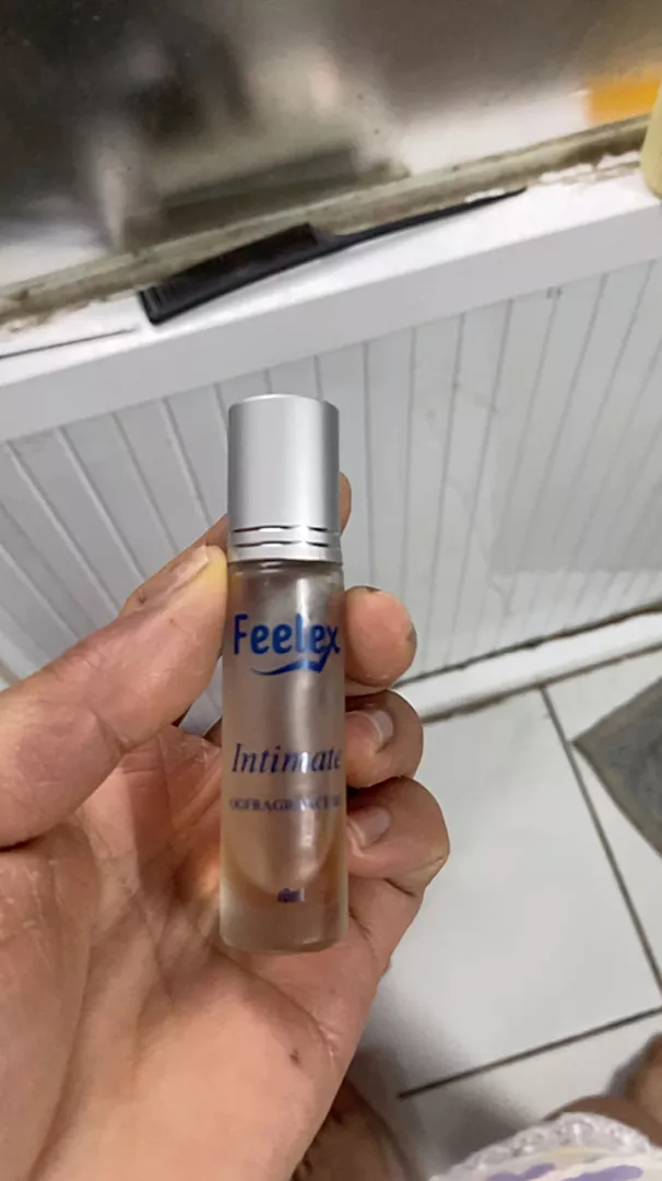 Nước hoa vùng kín C24 by Feelex hộp sản phẩm