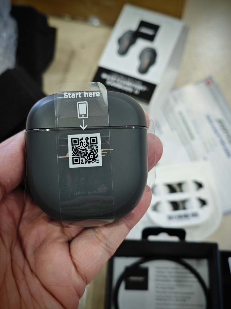 Hộp sạc tai nghe Bose QuietComfort Earbuds II