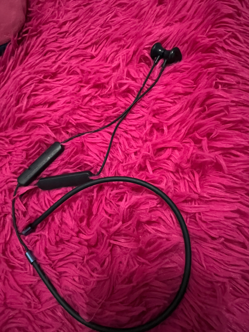 Các màu tai nghe Lenovo SH1