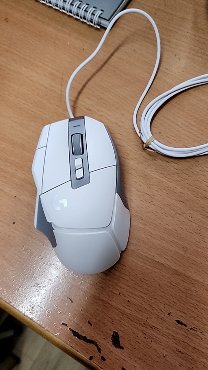 Thiết kế Logitech G502 X