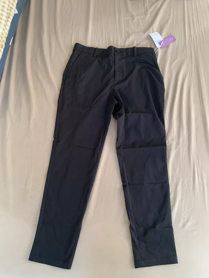 Chi tiết quần kaki nam