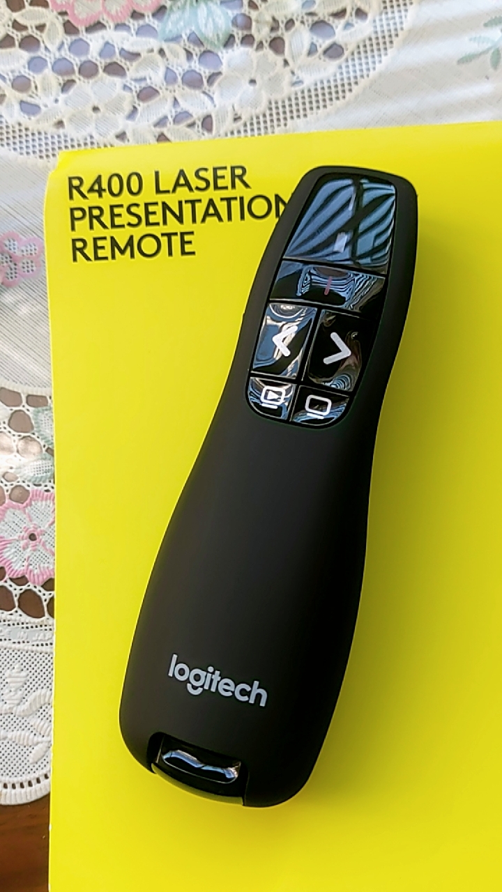 Đầu thu USB của Logitech R400