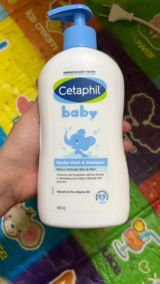 Sản phẩm tắm gội dịu lành cho bé Cetaphil Baby 400ml