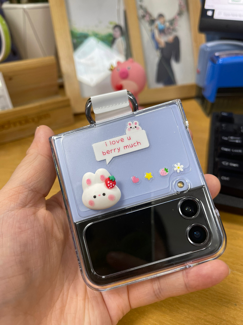 Thiết kế gập của Galaxy Z Flip4
