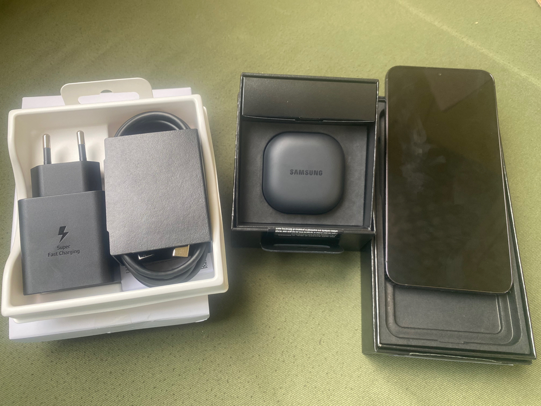 Thiết kế Samsung Galaxy S23+
