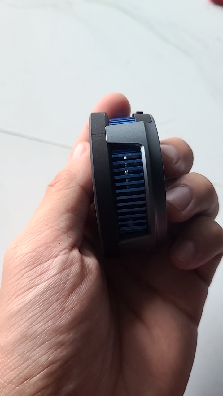 Flydigi B7X với đèn LED RGB