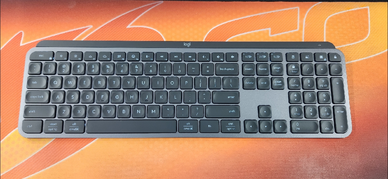 Thiết kế Low Profile của Logitech MX Keys S