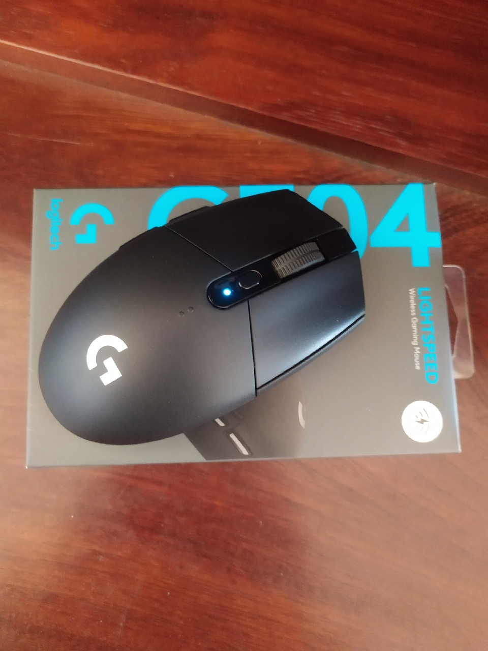 Logitech G304 màu đen