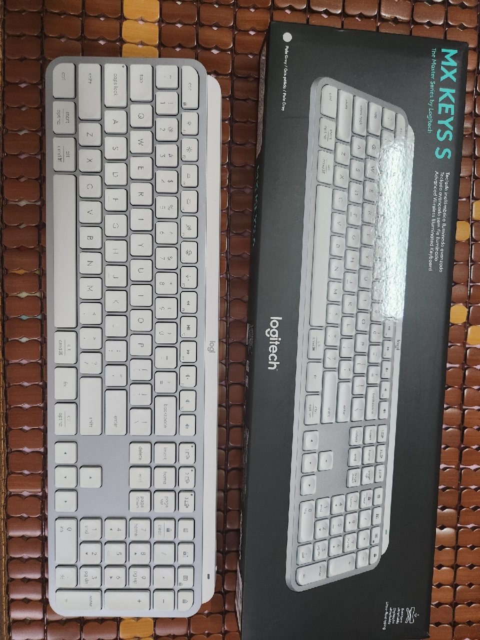 Kết nối không dây Logitech MX Keys S