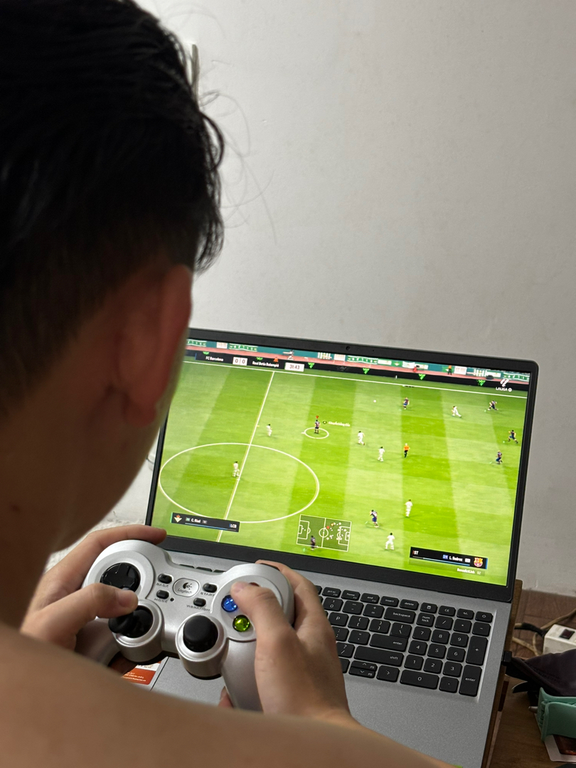 Gamepad Logitech F710