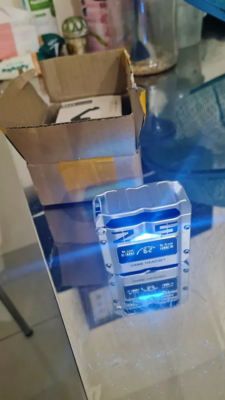 Tai nghe KY9 Ultrapods cùng dock sạc
