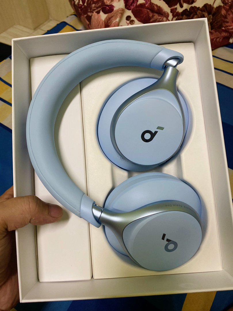Tai nghe Bluetooth over-ear soundcore