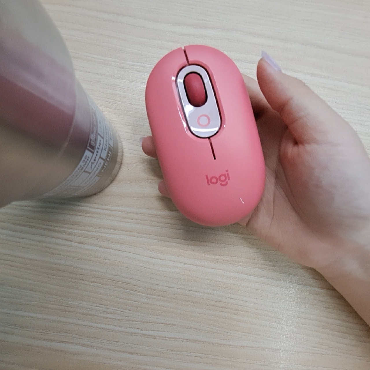 Nút tùy chỉnh trên Logitech POP Mouse