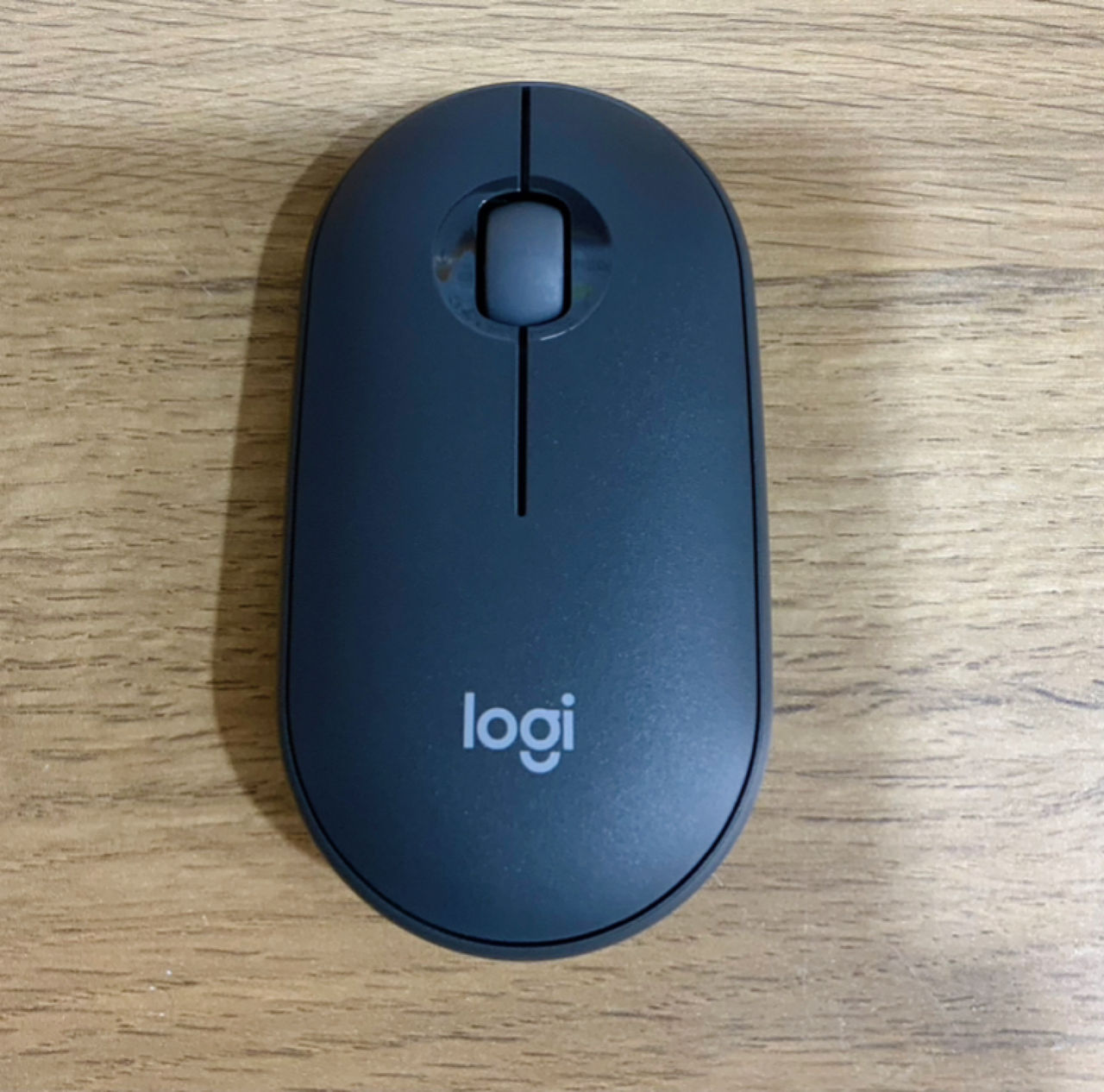 Thiết kế chuột Logitech M350s