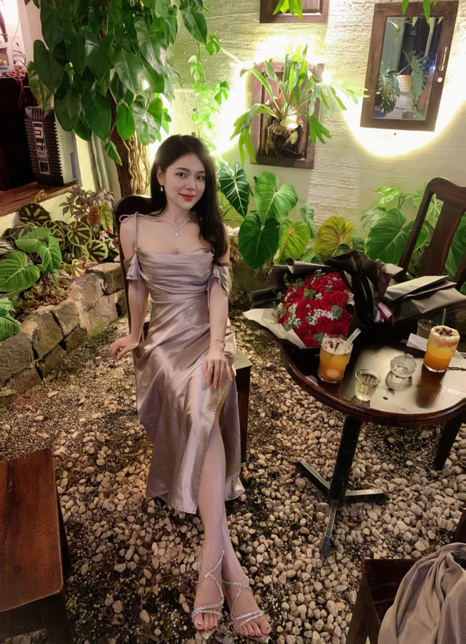 ĐẦM LỤA CỘT DÂY + TRỄ VAI , size SML lụa hàn châu cao cấp ( LILY DRESS ) Mã giảm giá, Thế giới deal, Deal cực sốc, khuyến mãi,đồ tập gym, yoga, bóng đá, Siêu sale khuyến mãi,Thế giới deal, mã giảm giá, bão sale, khuyến mãi khủng, khuyến mãi hot, săn coupoun, hot deal, lazada, sendo, tiki, shopee, laptop, iphone 13 pro max, samsung, dell, ngân hàng, vay tiền nhanh, năm 2025,sale 6.6, 9.9, 10.10, 11.11 siêu sale cuối năm 12.12,chứng khoán,giáo dục, Pickleball