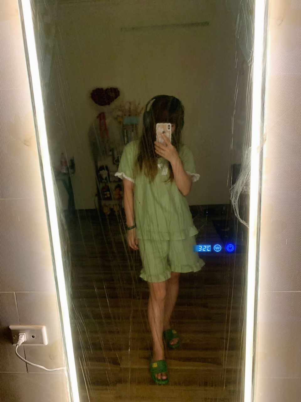Thumbnail 11