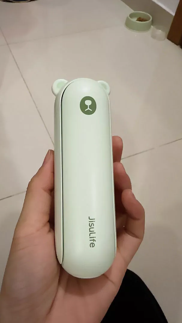Quạt có đèn pin tích hợp
