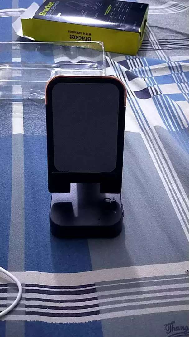 Loa Bluetooth Kèm Giá đỡ điện thoại WYS-2301BT/ WJ-S1 Bass căng xoay 360 độ Led RGB âm thanh hay. - ảnh 2
